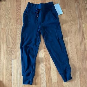 NWT lululemon press pause jogger
